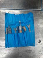 Kreidler gereedschapssetje, incl. Verz., Fietsen en Brommers, Brommeronderdelen | Kreidler, Ophalen of Verzenden, Zadel