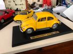 VW.  Beetle.  1967.  Met grond plaat !, Ophalen of Verzenden, Zo goed als nieuw, Bburago