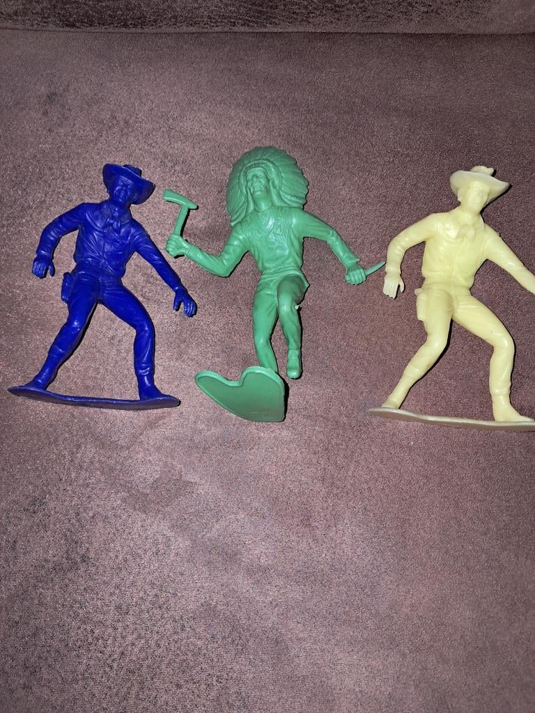 Vintage 13cm hoge Speelgoed Cowboys en Indiaan Figuren, Ophalen of Verzenden, Gebruikt