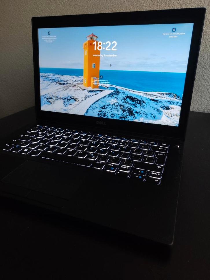 Dell laptop. Latitude, Computers en Software, Chromebooks, Gebruikt, 12 inch, 8 GB, 128 GB, Qwerty, Ophalen of Verzenden