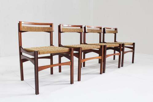 Set Vintage Italiaanse houten bar krukken, Huis en Inrichting, Barkrukken, Zo goed als nieuw, 60 tot 90 cm, Hout, Riet, 2 krukken
