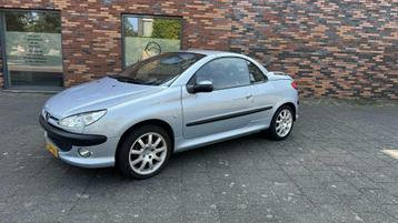 Peugeot 206 2.0 16V CC 2002 Grijs beschikbaar voor biedingen