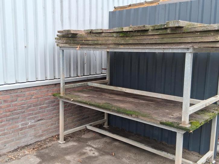 Zeer grote stevige tafel., Tuin en Terras, Tuinhuizen, Zo goed als nieuw, Schuur, Ophalen