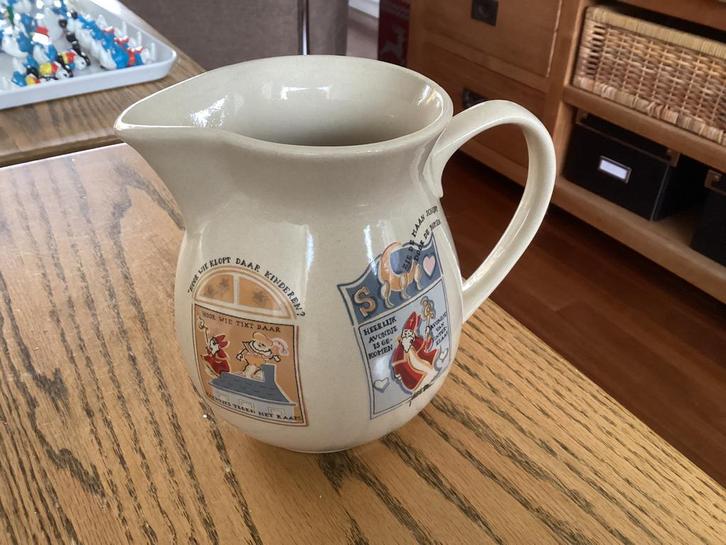 Vintage Sinterklaas chocolade kan met leuke afbeeldingen., Diversen, Sinterklaas, Zo goed als nieuw, Ophalen of Verzenden