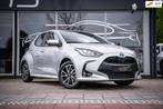 Toyota Yaris 1.5 Hybrid Dynamic|DAB|Camera|Cruise|16'' LMV|P, LED verlichting, 450 kg, 1490 cc, Bedrijf