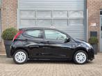 Toyota Aygo 1.0 VVT-i x-play limited Navigatie, Bluetooth, C, Voorwielaandrijving, Stof, Gebruikt, 4 stoelen