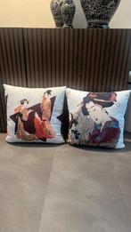 Set van 2 decoratieve sierkussens Japanse kunstafbeeldingen, ., Vierkant, Ophalen of Verzenden, Zo goed als nieuw