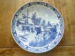 Delfts blauw winters wandbord met arrenslee en molen., Antiek en Kunst, Antiek | Wandborden en Tegels, Ophalen of Verzenden