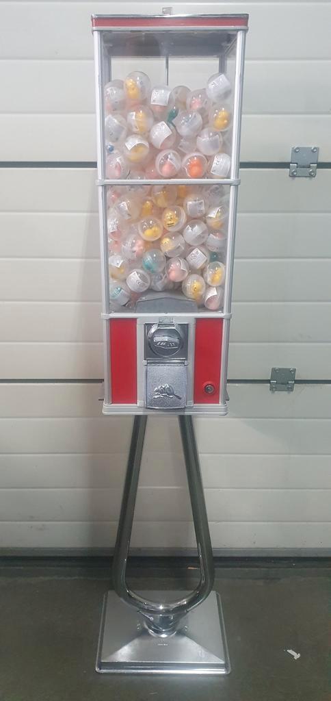 50 mm ballen automaat op voet, Verzamelen, Automaten | Overige, Zo goed als nieuw, Ophalen of Verzenden