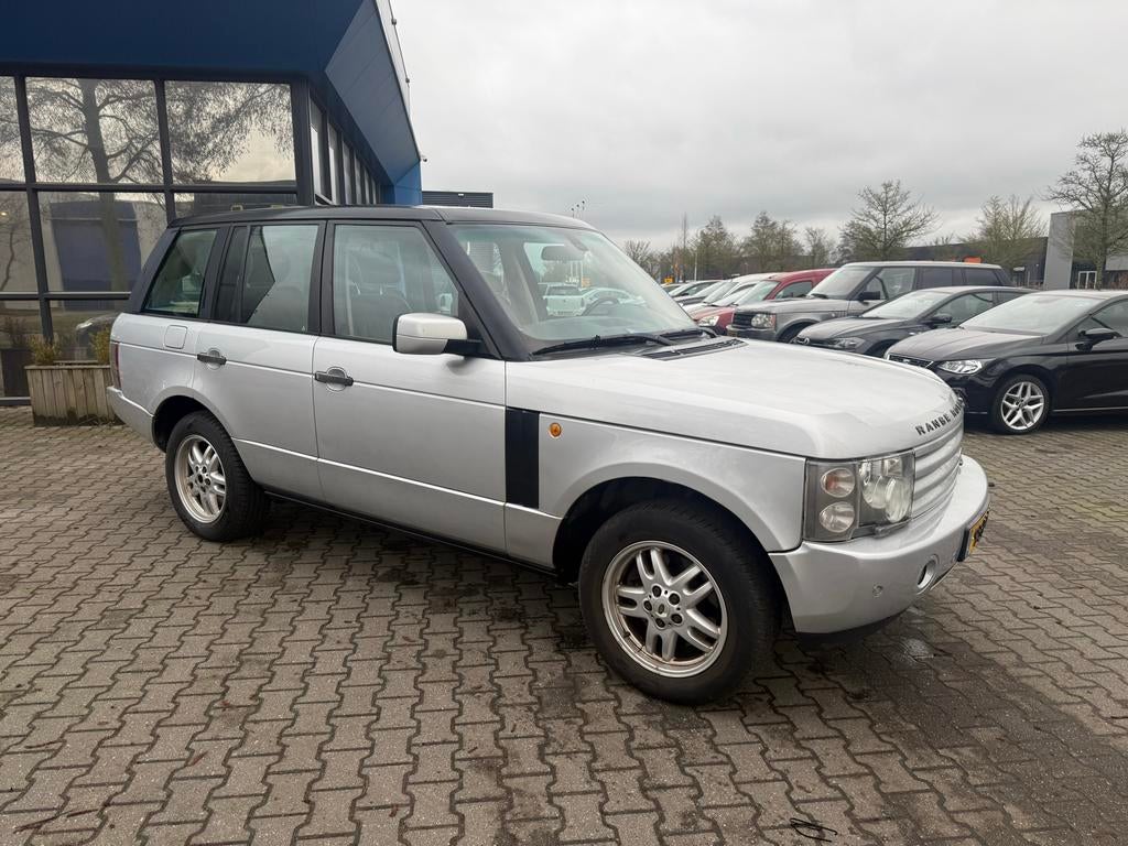 Land Rover Range Rover 3.0 TD6 2005 Grijs, Auto's, Land Rover, Automaat, 313 €/maand, 2460 kg, Bedrijf