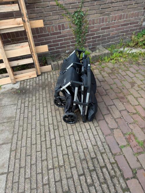 Babify ultracompacte Duo Buggy Kinderwagen tweeling zwart, Kinderen en Baby's, Buggy's, Zo goed als nieuw, Overige merken, Ophalen