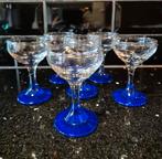 6 Vintage likeurglaasjes op kobaltblauwe voet, Verzamelen, Glas en Borrelglaasjes, Ophalen of Verzenden, Zo goed als nieuw, Overige typen