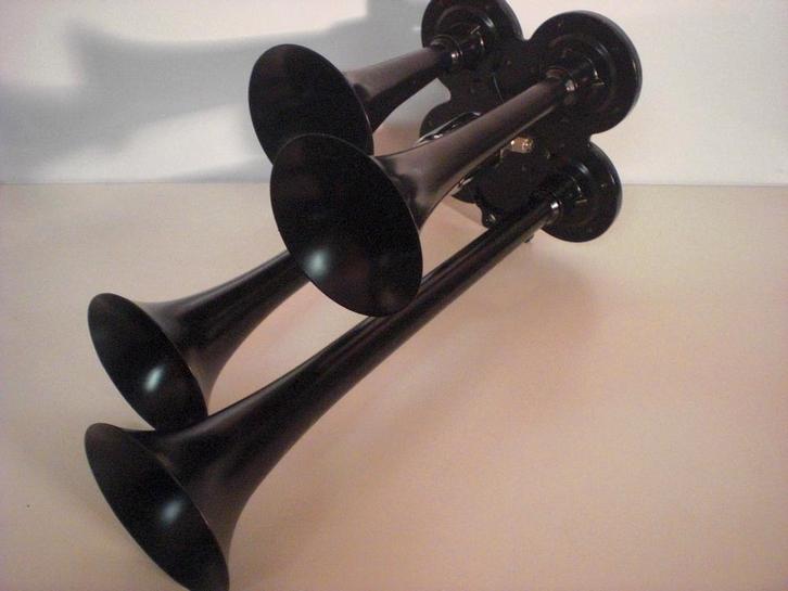 Luchthoorn - Set, met 12/24V Compressor Gratis verzending NL, Auto diversen, Tuning en Styling, Ophalen of Verzenden