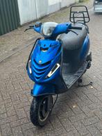 Piaggio zip opknapper, Fietsen en Brommers, Scooters | Piaggio, Zip, Ophalen of Verzenden, Zo goed als nieuw, Benzine