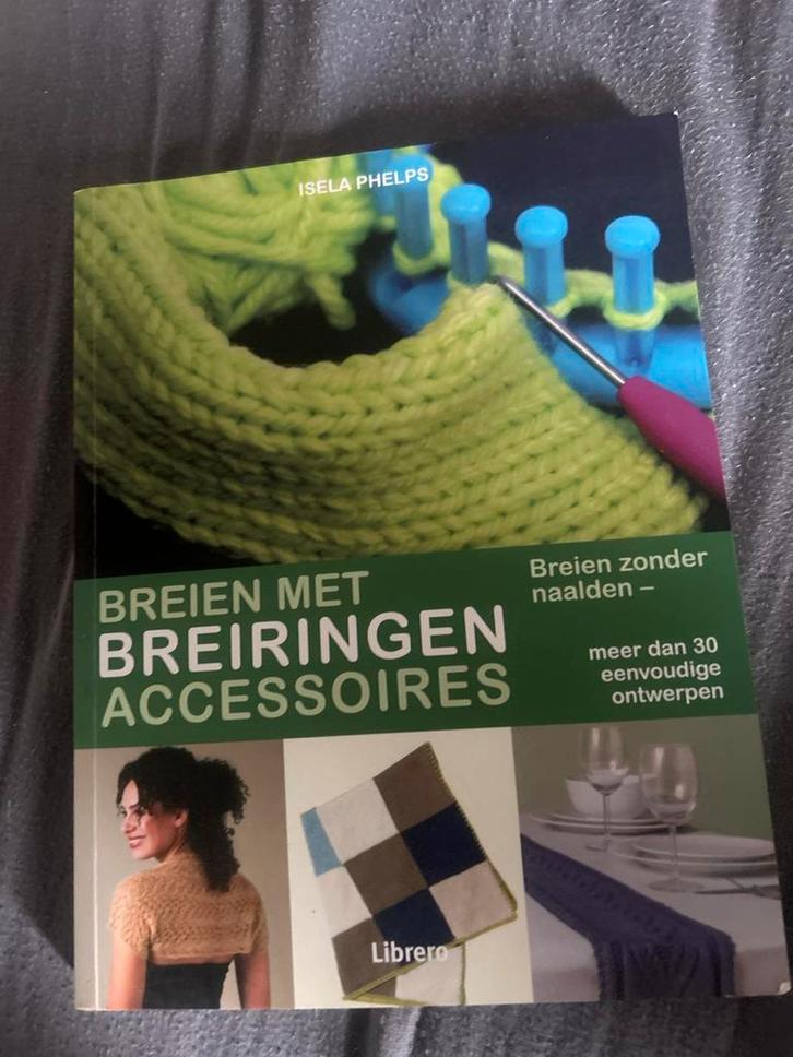 Breien met Breiringen Accessoires - Isela Phelps, Boeken, Hobby en Vrije tijd, Zo goed als nieuw, Breien en Haken, Geschikt voor kinderen