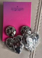 Zilverkleurige Hartjes Oorbellen Nieuw, Ophalen, Overige materialen, Hangers, Nieuw