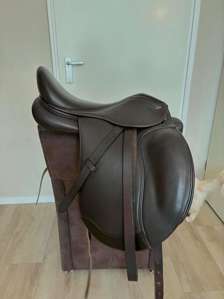 Tekna letek s-line dressuurzadel, Dieren en Toebehoren, Paarden en Pony's | Zadels, Zo goed als nieuw, Dressuur, Ophalen of Verzenden