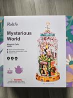 DIY huisje- Rolife Mysterious World Magical Cafe DS004, Nieuw, Ophalen, Overige merken, Groter dan 1:32