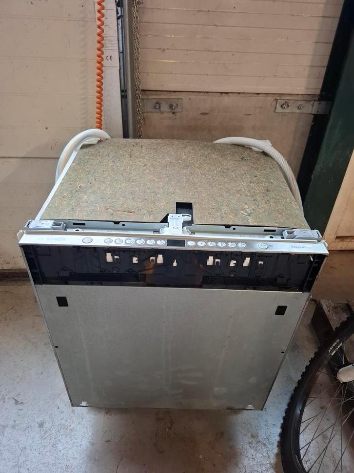 Bosch Silence Plus vaatwasser (defect), Witgoed en Apparatuur, Vaatwasmachines, Inbouw, Ophalen