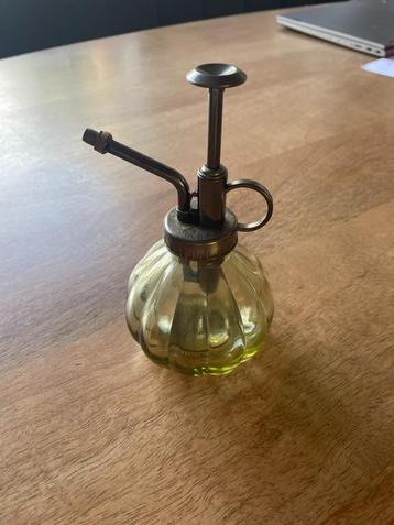 Plantenspuit / Verstuiver | Vintage Stijl | Groen Glas beschikbaar voor biedingen