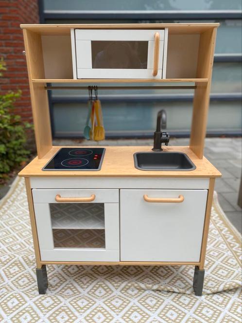 Ikea Duktig keukentje met houten handvatten (upgrade), Kinderen en Baby's, Speelgoed | Speelkeukens, Zo goed als nieuw, Speelkeuken