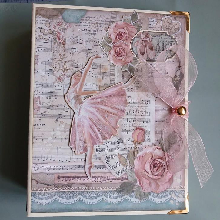 Mooi fotoalbum / scrapbook album, Hobby en Vrije tijd, Scrapbooking, Zo goed als nieuw, Album of Boek, Overige merken, Verzenden