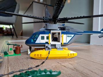 Lego City 60067 Politie helicopter en boot  beschikbaar voor biedingen