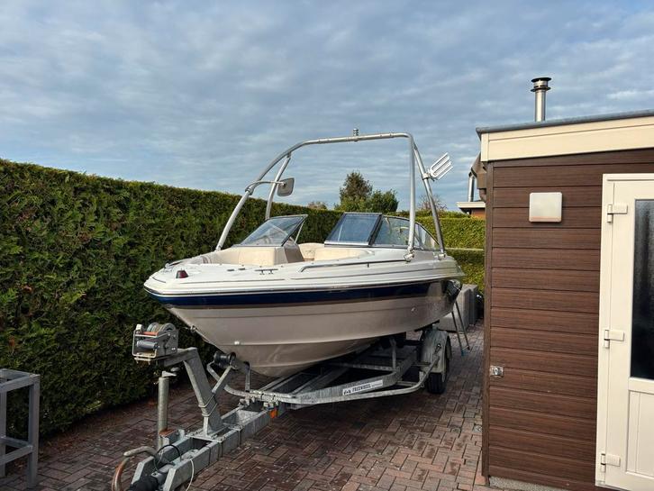 Monterey 186 Bowrider met trailer, Watersport en Boten, Motorboten en Motorjachten, Gebruikt, Polyester, Tot 6 meter, Benzine