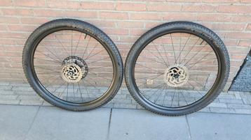 Boost wielset kovee comp 25 met xr2 banden en remschijven  beschikbaar voor biedingen