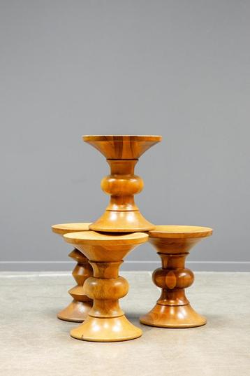 Eames walnut stools, A, B beschikbaar voor biedingen