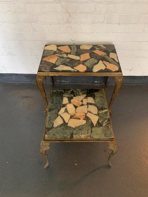 Vintage bijzettafeltjes marmer/ epoxi / messing 2x, Huis en Inrichting, Tafels | Bijzettafels, Gebruikt, Overige vormen, Minder dan 45 cm