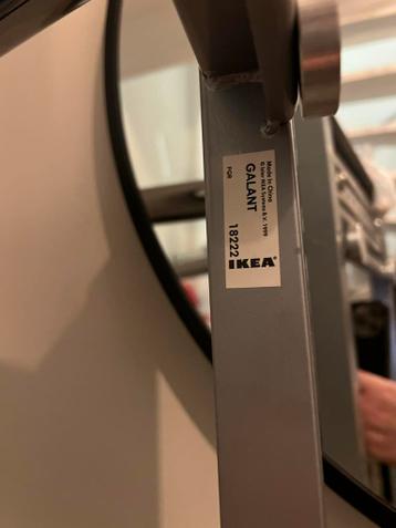 IKEA Galant Bureau - Stijlvol en Functioneel - afbeelding 1