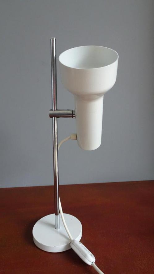 Midcentury design bureaulamp tafellamp wit/chroom metaal, Huis en Inrichting, Lampen | Tafellampen, Gebruikt, Minder dan 50 cm