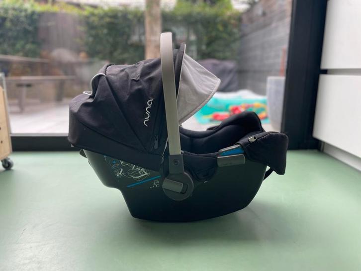 Nuna Autostoel (Maxi Cosi) - Schoon en goede staat, Kinderen en Baby's, Autostoeltjes, Gebruikt, Overige merken, 0 t/m 13 kg, Autogordel