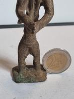 Antiek jajarkot bronze beeldje 20€ nubij klankschalen wereld, Antiek en Kunst, Ophalen of Verzenden