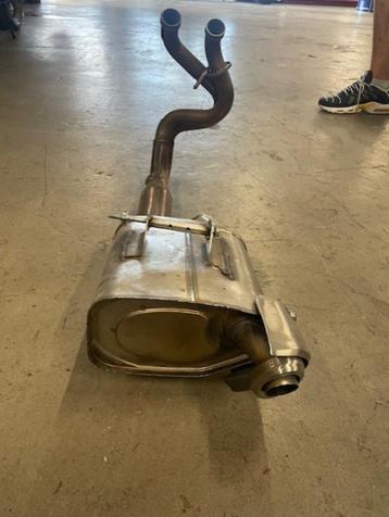 Originele Kawasaki uitlaat – KHI K 694 (Z650 of Ninja 650) beschikbaar voor biedingen