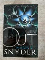 Maria v.snyder inside out €6, Boeken, Ophalen of Verzenden, Gelezen