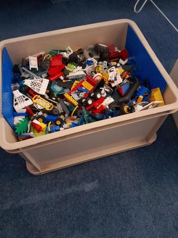 Flinke partij Lego beschikbaar voor biedingen