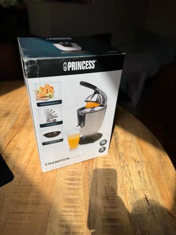 Princess Champion Juicer Pro beschikbaar voor biedingen