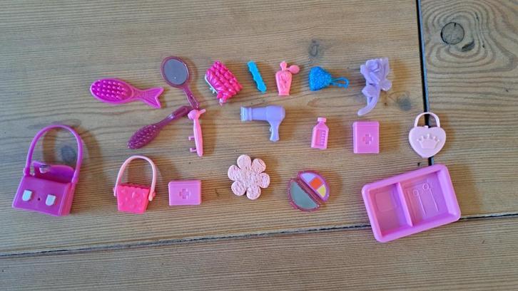 Barbie make-up en haar spulletjes, Kinderen en Baby's, Speelgoed | Poppen, Gebruikt, Barbie, Ophalen
