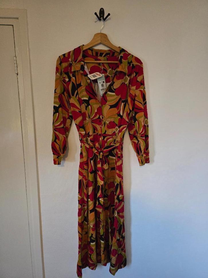 NIEUW XL King Louie Carina Adore jurk, Kleding | Dames, Jurken, Nieuw, Maat 46/48 (XL) of groter, Blauw, Onder de knie, Ophalen of Verzenden