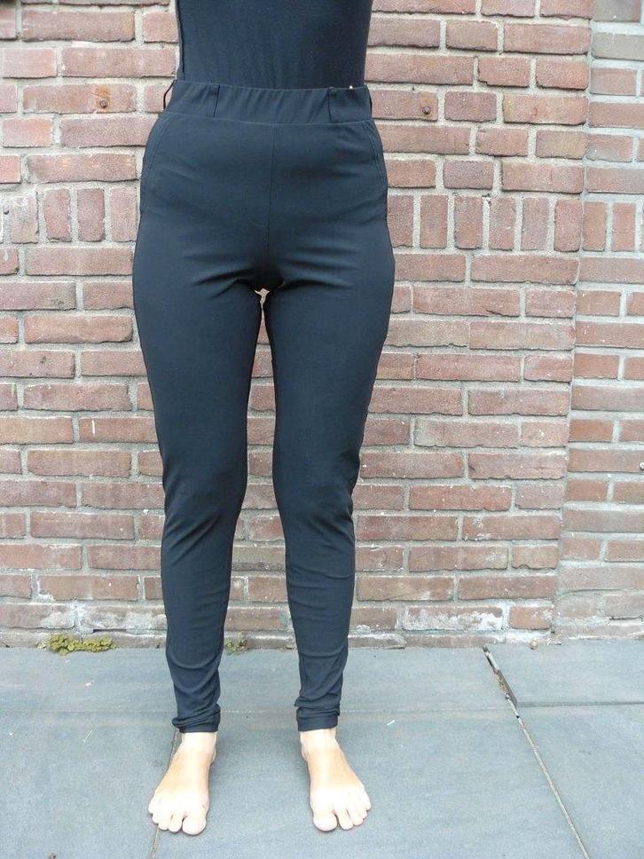 Keurige, zwarte Studio Anneloes broek maat S., Kleding | Dames, Broeken en Pantalons, Zo goed als nieuw, Maat 36 (S), Zwart, Lang