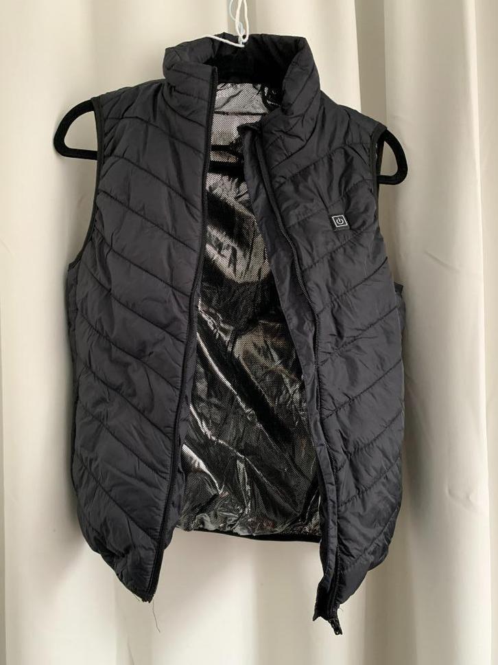 Body Warmer zwart met zilvere binnenkant. Mt S, Kleding | Dames, Bodywarmers, Zo goed als nieuw, Zwart, Ophalen of Verzenden