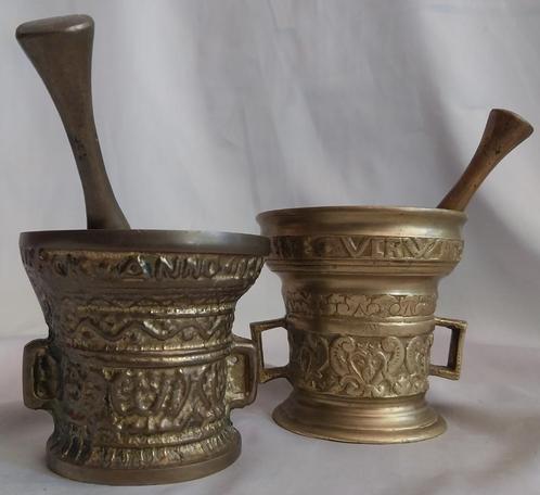 2x Mortier en Stamper - Anno 1590 - Koper - 1950, Antiek en Kunst, Antiek | Koper en Brons, Ophalen