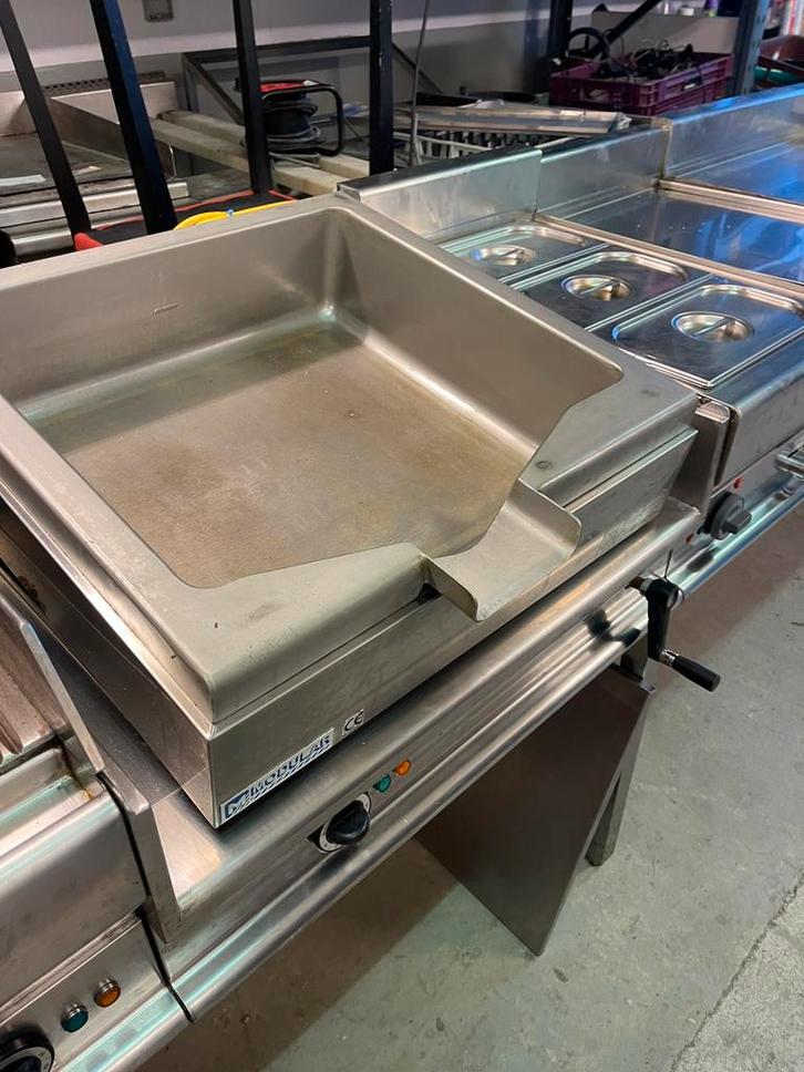 een complete Modular bakwand / kooklijn in zeer goede staat., Zakelijke goederen, Horeca | Keukenapparatuur, Fornuis, Frituur en Grillen
