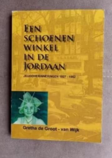 Een schoenenwinkel in de Jordaan door G. de Groot beschikbaar voor biedingen