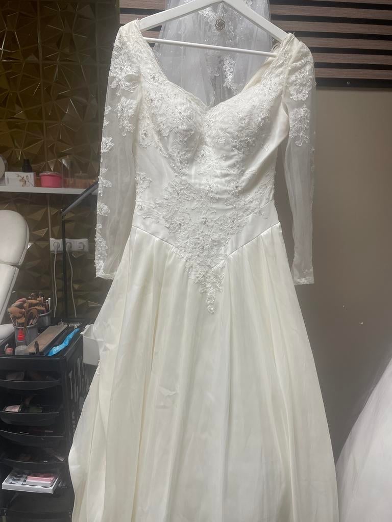 Bruidsjurk Maat S - Zo Goed Als Nieuw, Ophalen of Verzenden, Zo goed als nieuw, Wit, Trouwjurk