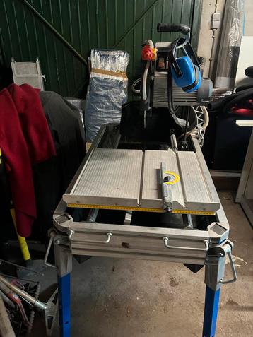 Carat Zaagmachine T-3510 z.g.a.n. met Laser beschikbaar voor biedingen