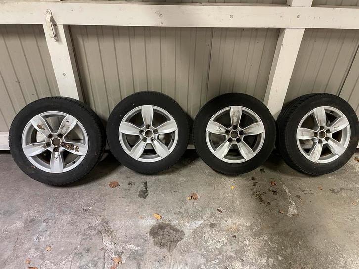 Audi A1 Lichtmetalen Velgen met Banden 185/60 R15, Auto-onderdelen, Banden en Velgen, Banden en Velgen, Winterbanden, 15 inch