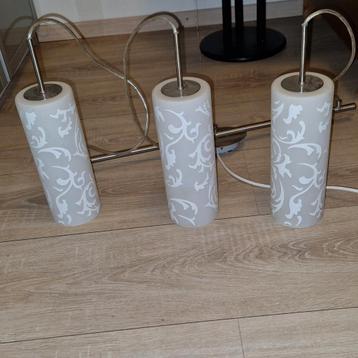 Hanglampen wit creme beschikbaar voor biedingen